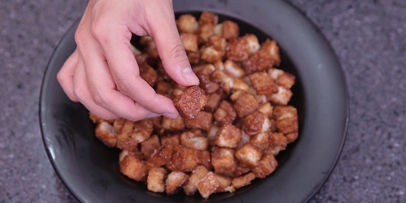 맥주안주나 간식으로 딱! 달달한 식빵 레시피 '카라멜 식빵 팝콘'