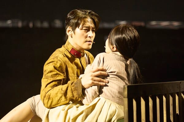 “역사의 목격자가 되다”... 광복 80주년 뮤지컬 ‘여명의 눈동자’, 360도 몰입형 무대로 ‘흥행 돌풍’