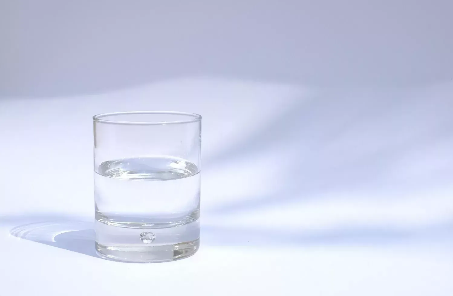 물 마시기 어렵다고요? 여름에 물 적게 마시면 큰일나는 이유 6 글 대표 이미지