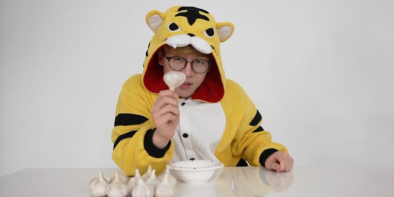 [메브리띵 8편] 초간단 마늘구이 만들기 글 이미지