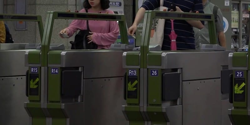 지하철 적자를 비웃듯, 계속되는 양심불량 '부정승차' 글 이미지