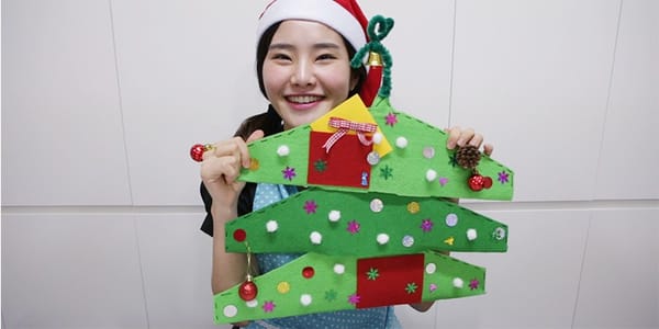 옷걸이로 크리스마스 트리 만드는 방법