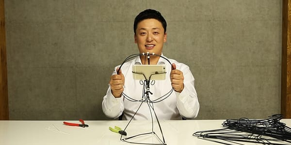 옷걸이로 '레이싱 핸들' 만드는 방법