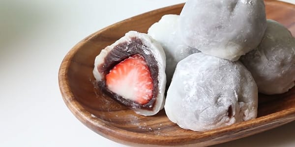 쫀득쫀득 맛있는 딸기모찌 만들기