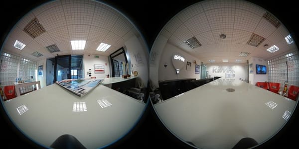 VR, 정말 핫한 거 맞나요?