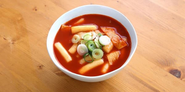 요즘 대세 떡볶이는? 바로 국물떡볶이!