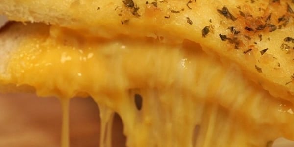 환상의 커플 마늘과 치즈의 하모니, 마늘빵치즈토스트