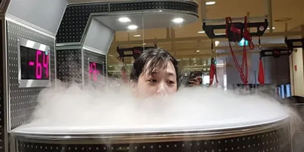 크라이오테라피 다이어트, 3분이면 1시간 수영한 효과?!