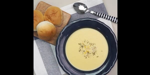 모닝빵을 콕 찍어먹는 "옥수수 스프" 레시피