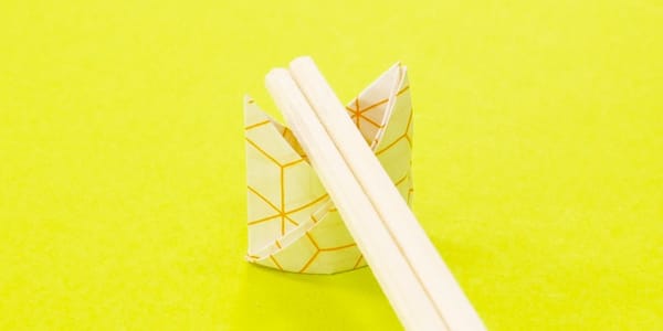 젓가락 포장지로 위생 받침 만드는 방법